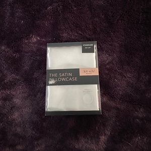 NIP Kitsch Satin Pillowcase in Ivory